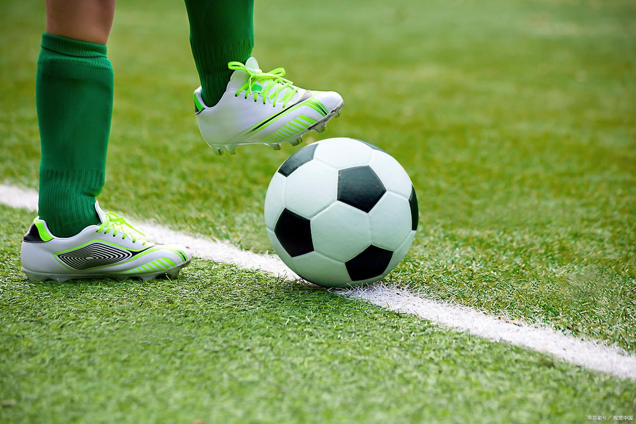 中一塔滚雪 中一塔滚雪